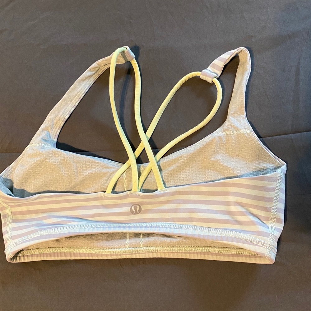 Lululemon bra size 6